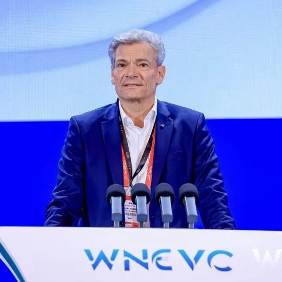 以“转型升级·韧性增长	”为主题，WNEVC 2026全景概览
