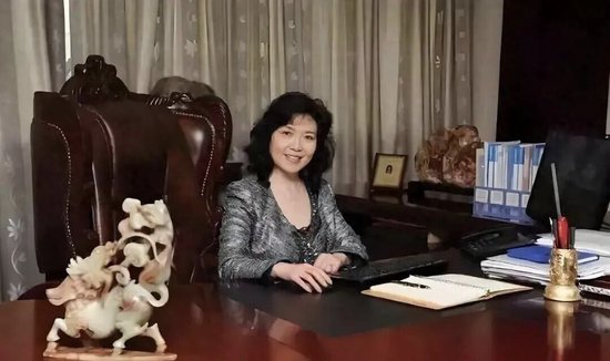 “疫苗女王”长生生物高俊芳被判无期：迟到的正义，也是正义